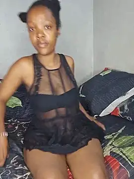 Snapshot of curvysexybody chatting on June 12, 2026, 11:31 am curvysexybody online show from June 12, 2026, 11:31 am