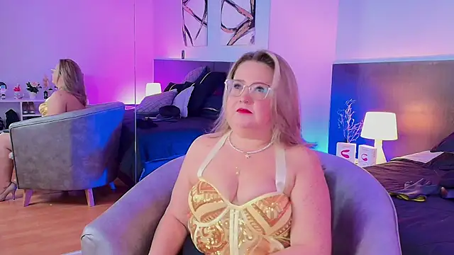 Snapshot of MartinaCaycedo chatting on January 14, 2025, 9:13 am MartinaCaycedo online show from January 14, 2025, 9:13 am