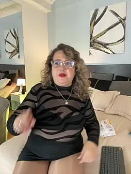 Snapshot of MartinaCaycedo chatting on September 18, 2025, 11:23 am MartinaCaycedo online show from September 18, 2025, 11:23 am