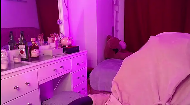 Snapshot of Beamber_ chatting on January 11, 2025, 5:52 am Beamber online show from January 11, 2025, 5:52 am