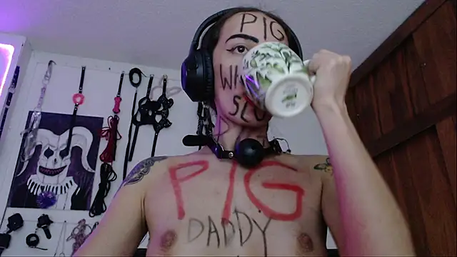 Eloise-brown online show from January 8, 2025, 1:21 am