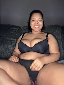 Snapshot of MissAriisback chatting on November 21, 2025, 12:37 pm MissAriisback online show from November 21, 2025, 12:37 pm