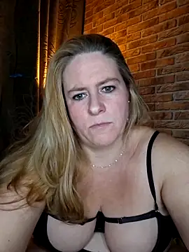 Snapshot of Pantertje_1982 chatting on February 11, 2026, 7:19 pm Pantertje 1982 online show from February 11, 2026, 7:19 pm