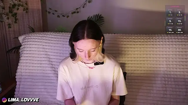 LimaLexxx online show from December 19, 2025, 5:20 pm