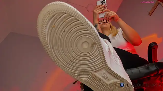 charlotte  grey online show from April 11, 2026, 8:13 pm