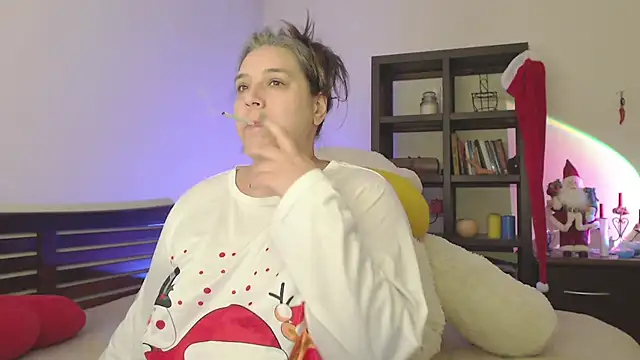 Snapshot of Niter chatting on December 16, 2024, 8:58 pm Niter online show from December 16, 2024, 8:58 pm