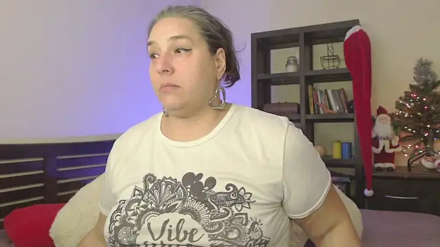 Snapshot of Niter chatting on January 4, 2025, 8:05 pm Niter online show from January 4, 2025, 8:05 pm