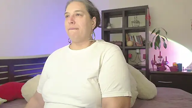 Snapshot of Niter chatting on January 9, 2025, 3:01 pm Niter online show from January 9, 2025, 3:01 pm