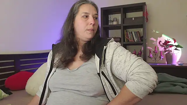 Snapshot of Niter chatting on January 29, 2025, 10:11 pm Niter online show from January 29, 2025, 10:11 pm