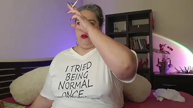 Snapshot of Niter chatting on February 25, 2025, 9:57 pm Niter online show from February 25, 2025, 9:57 pm