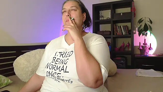 Snapshot of Niter chatting on March 14, 2025, 12:32 am Niter online show from March 14, 2025, 12:32 am