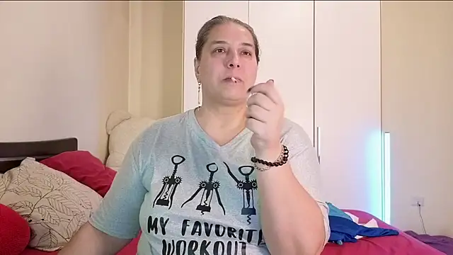 Snapshot of Niter chatting on September 29, 2025, 9:30 pm Niter online show from September 29, 2025, 9:30 pm