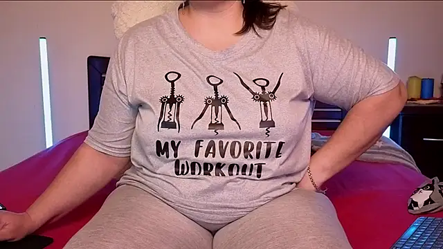 Snapshot of Niter chatting on November 16, 2025, 3:39 pm Niter online show from November 16, 2025, 3:39 pm