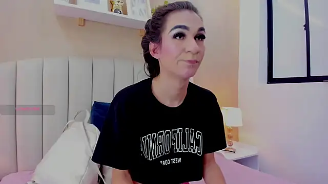 Mia thompson 19 online show from July 1, 2026, 7:46 pm