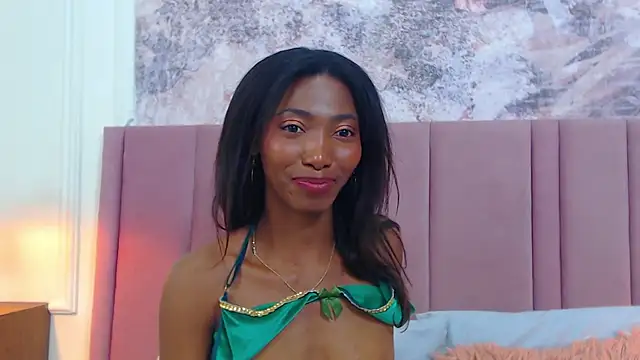 Snapshot of SabrinaDevill chatting on March 17, 2025, 7:37 pm SabrinaDevill online show from March 17, 2025, 7:37 pm