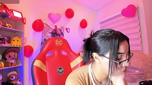 madelyn rose  online show from February 14, 2025, 5:30 am