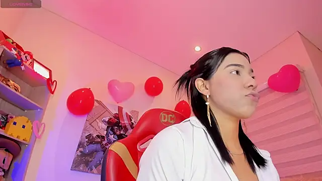 madelyn rose  online show from February 15, 2025, 2:37 am