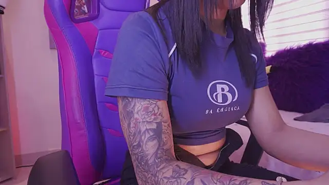 madelyn rose  online show from April 10, 2026, 6:34 pm