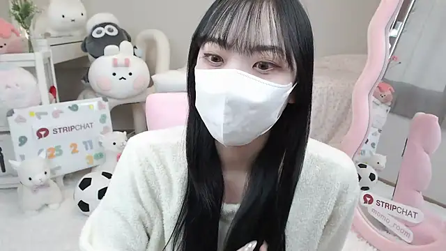 Snapshot of momo_room chatting on February 11, 2025, 6:40 am momo room online show from February 11, 2025, 6:40 am