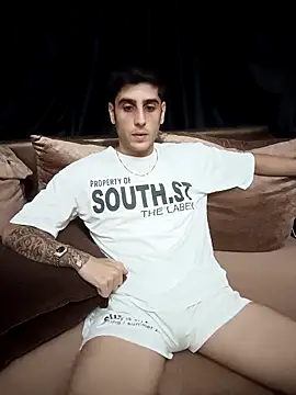 arenn1997 online show from September 19, 2025, 10:21 pm