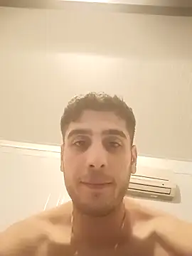 arenn1997 online show from November 17, 2025, 10:15 pm