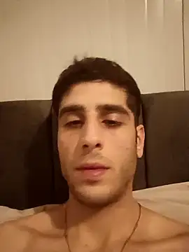 arenn1997 online show from December 21, 2025, 12:51 am