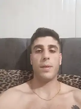 arenn1997 online show from May 16, 2026, 12:29 am
