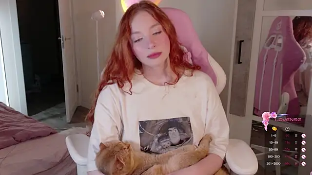 cinnabon girls online show from November 25, 2025, 11:38 pm