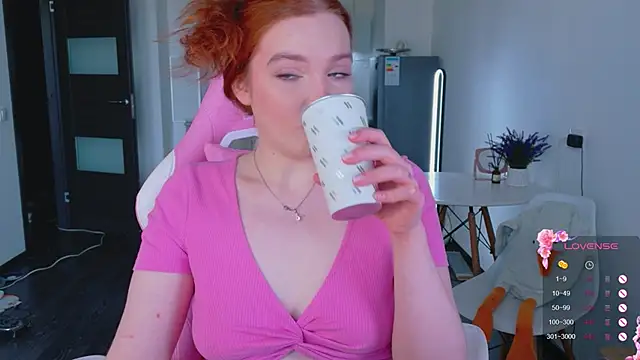 cinnabon girls online show from April 18, 2026, 3:05 pm