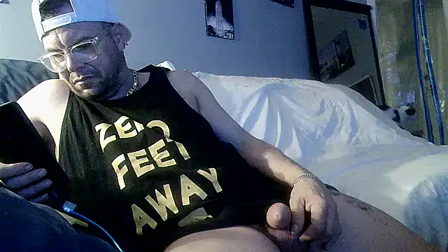 Vinyboy69 online show from May 6, 2026, 6:30 am