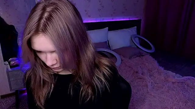 LitaBrom online show from December 18, 2024, 1:05 am