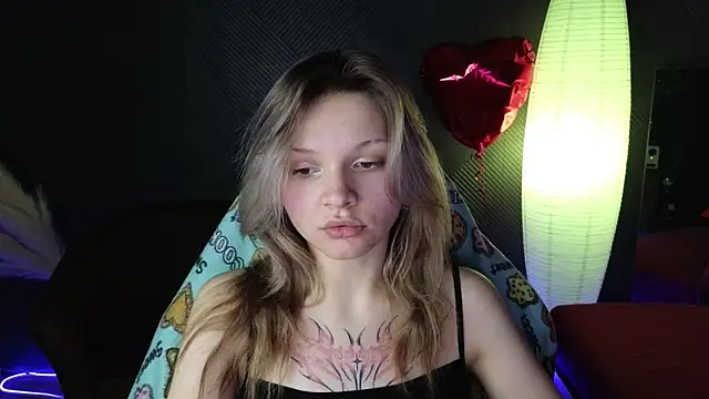 LitaBrom online show from March 18, 2025, 4:15 am