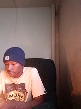 Loved5555555555 online show from April 21, 2026, 10:21 am