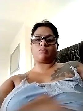 LUSTFULLTRISHA online show from January 8, 2026, 5:10 am