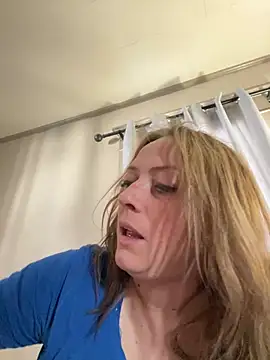 lezbean24 online show from February 10, 2026, 4:55 pm