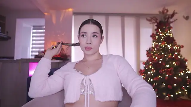 honeyann08 online show from November 25, 2025, 8:09 pm