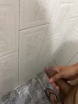 asrrael 22 online show from December 19, 2025, 5:14 am