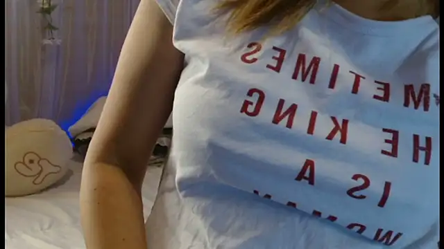 italagomez  online show from January 19, 2025, 2:49 pm