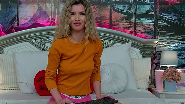 IvySamek online show from February 14, 2025, 4:37 am