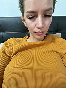 IvySamek online show from May 23, 2026, 12:31 pm