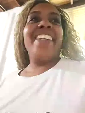 ELLA KELLY online show from September 14, 2025, 11:53 am