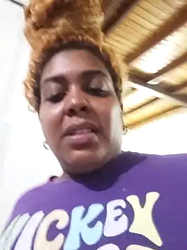 ELLA KELLY online show from April 16, 2026, 11:44 am