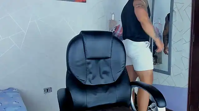 Cristian Walker online show from February 9, 2025, 1:35 pm