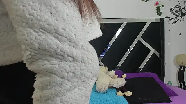 1lovelygirls online show from January 24, 2025, 11:48 am