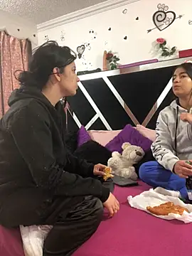 1lovelygirls online show from October 15, 2025, 12:16 pm