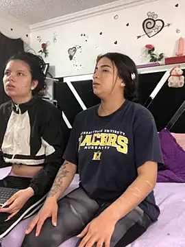 1lovelygirls online show from October 25, 2025, 12:13 pm