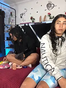 1lovelygirls online show from November 26, 2025, 12:17 pm