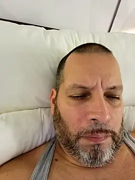 Just2much online show from December 4, 2025, 3:05 am