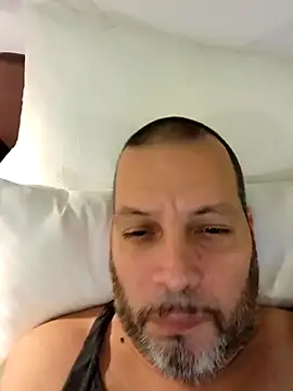 Just2much online show from December 18, 2025, 2:39 am