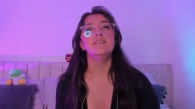 Kathia Morelli online show from February 13, 2025, 5:54 pm